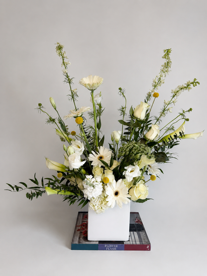 Medium Vase - M