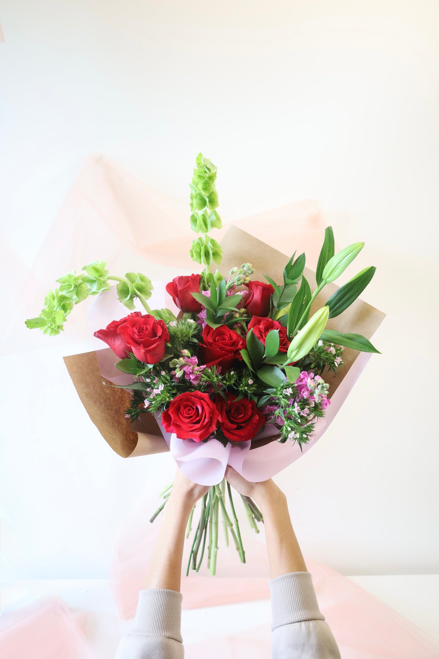 Bouquet M (Medium) – Red & Pink Valentine’s Bouquet |  (Miami)