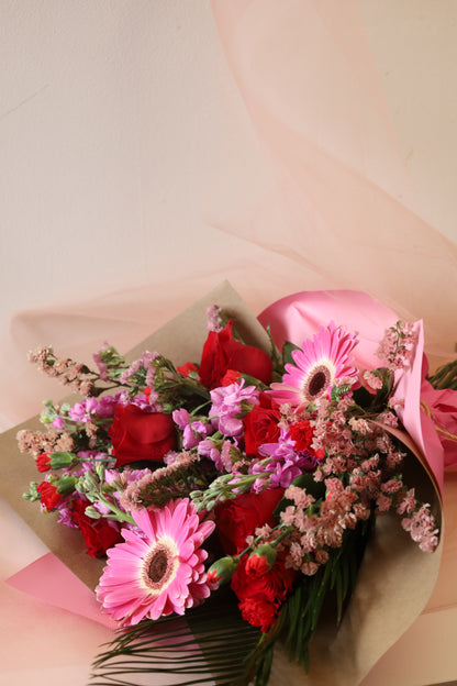 Bouquet S (Small) – Roses & Gerberas | Miami