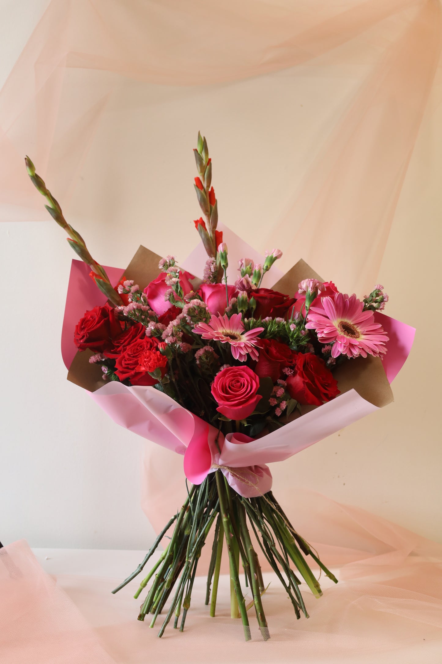 Bouquet L (Large) – Red & Pink Statement Valentine’s Bouquet |  (Miami)