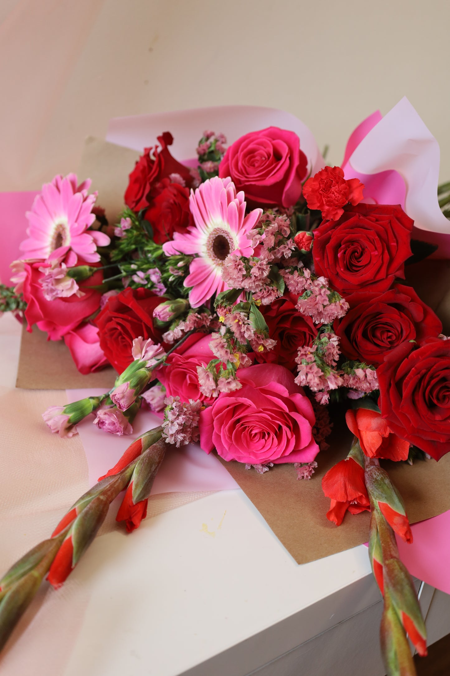Bouquet L (Large) – Red & Pink Statement Valentine’s Bouquet |  (Miami)