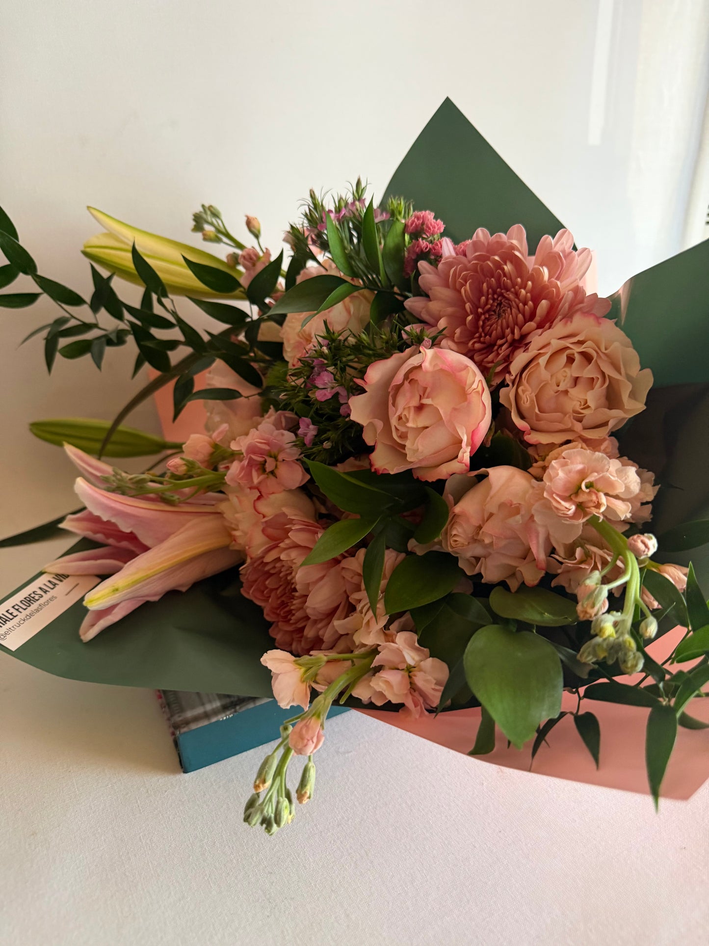 Mom's favorite Bouquet — Medium (M)