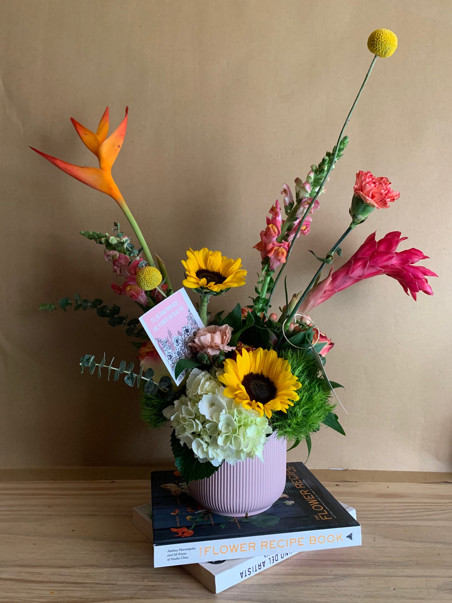 Small Vase — Flower Arrangement in Vase (Miami)